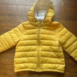 Old navy 4T yellow kids unisex jacket